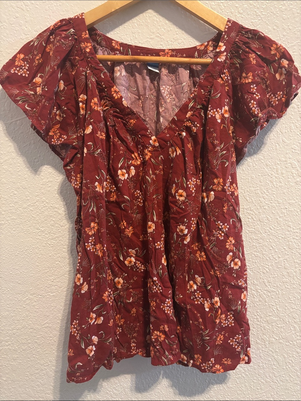 Old Navy Burgundy Floral V-Neck Flutter Sleeve Blouse